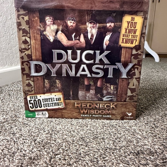 Duck Dynasty Redneck Wisdom Family Party Game - Picture 1 of 6